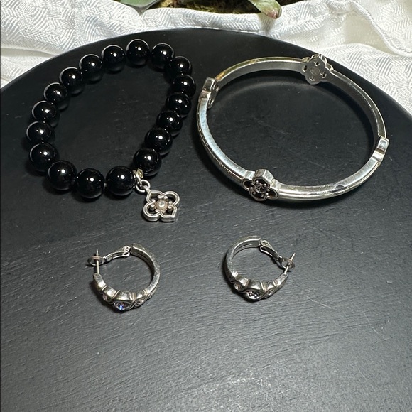 Brighton collectibles earrings “Infinity Sparkle” earrings & bracelets 3 pc - Picture 3 of 9